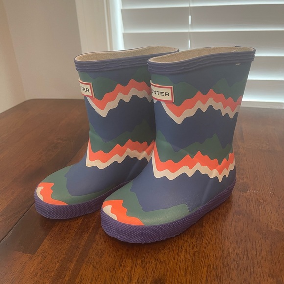 SOLD HUNTER BOOTS KIDS ELECTRIC STORM STRIPE UNISEX UK 5 US 6B/7G - Picture 4 of 5